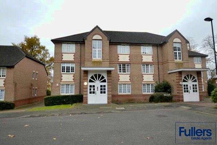 1 Bedroom Flat To Rent In Cunnard Crescent, London, N21