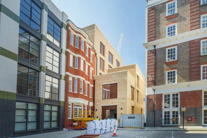 2 Bedroom Flat To Rent In Abernathy House, Bartholomew Close, London, EC1A