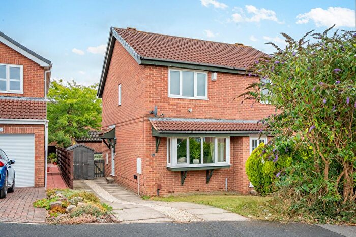 2 Bedroom Semi Detached House For Sale In Deveron Way, Woodthorpe, York, YO24