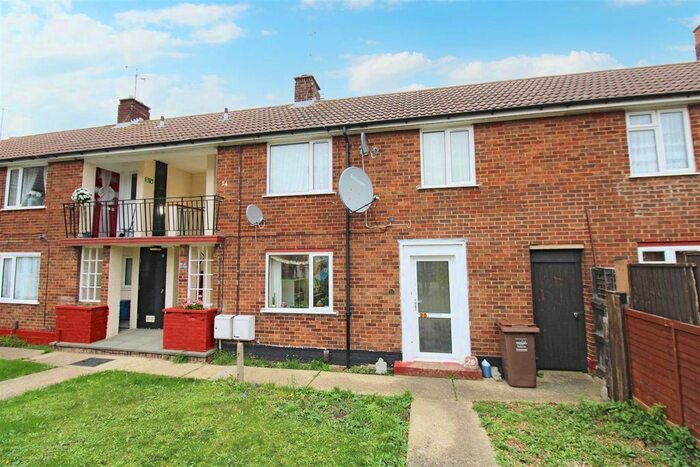 1 Bedroom Maisonette To Rent In Kingsnorth Road, Gillingham, ME8