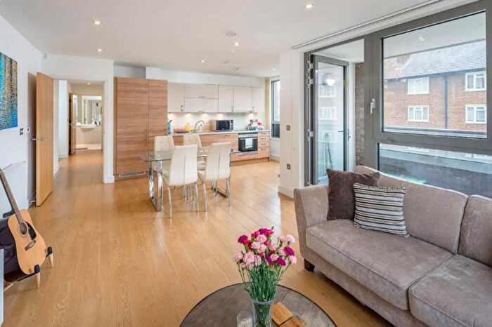 2 Bedroom Flat For Sale In Silwood Street, Rotherhithe, London, SE16