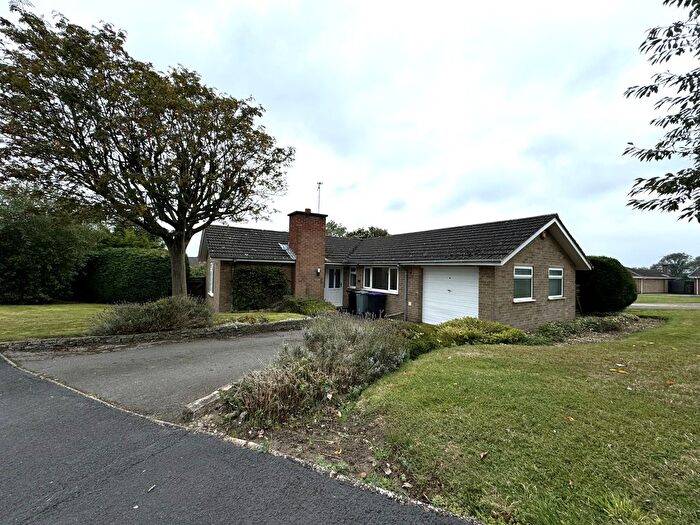 2 Bedroom Bungalow To Rent In Hillside Crescent, Grantham, NG31
