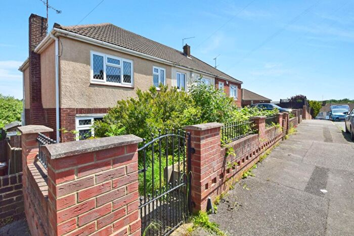 3 Bedroom Semi-Detached House For Sale In Mill Lane, Chatham, ME5
