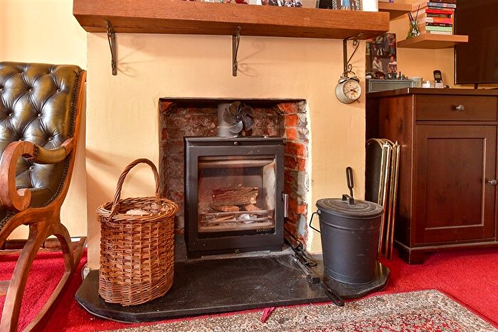 3 Bedroom Semi-Detached Bungalow For Sale In Staplers Road, Newport, Isle Of Wight, PO30