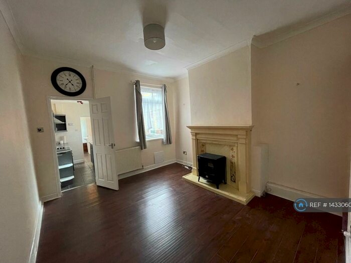 2 Bedroom Terraced House To Rent In Nelson Street, Stoke-On-Trent, ST4