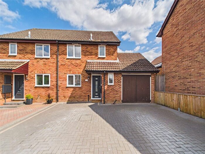 3 Bedroom Semi-Detached House For Sale In Paterson Close, Hatch Warren, Basingstoke, Hampshire, RG22