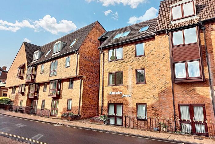 1 Bedroom Flat For Sale In Winchester, SO23