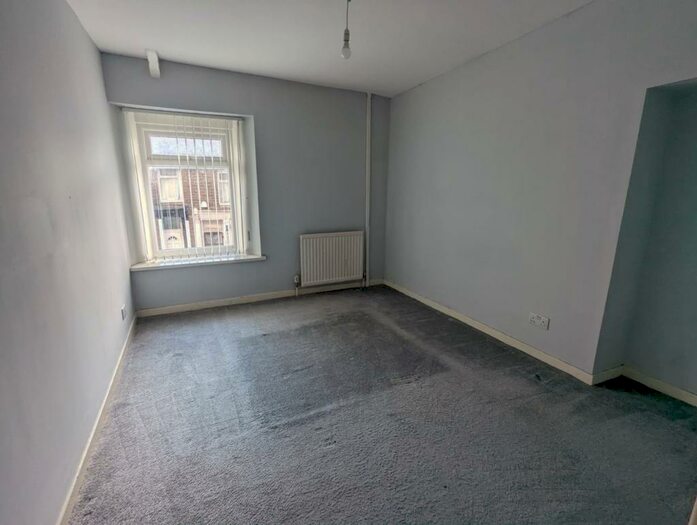 3 Bedroom Terraced House To Rent In Neath Road, Briton Ferry, Neath, Neath Port Talbot., SA11