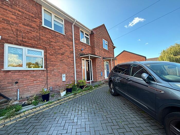 3 Bedroom Terraced House To Rent In Laburnum Grove, Walsall, WS2
