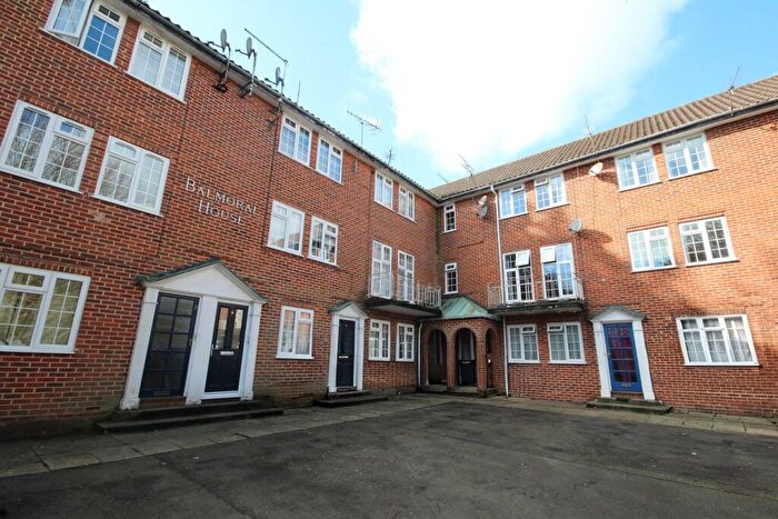 2 Bedroom Apartment For Sale In Suffolk Road South, Bournemouth, BH2