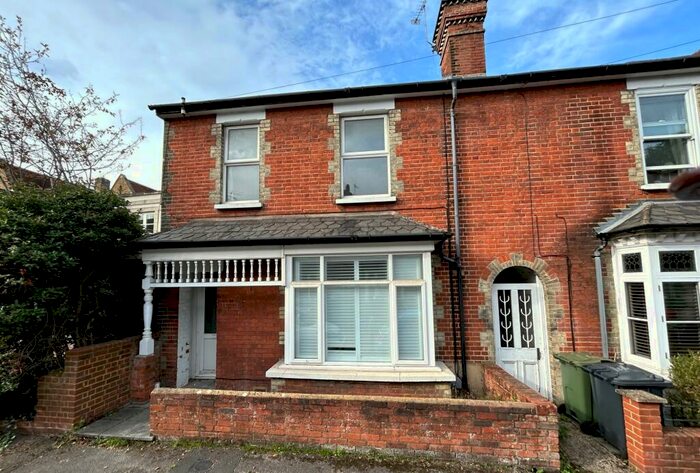 3 Bedroom Semi-Detached House To Rent In College Road, Guildford, GU1