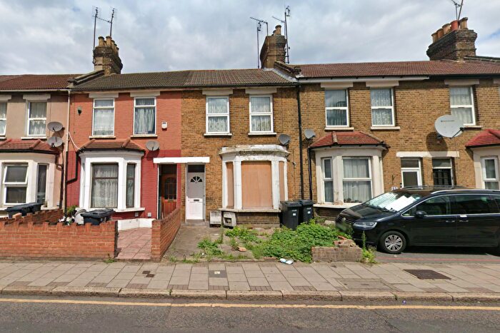 1 Bedroom Flat For Sale In A Ley Street, Ilford, IG1