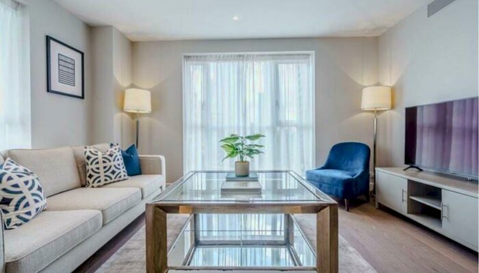 2 Bedroom Apartment To Rent In Westferry Circus, London, E14