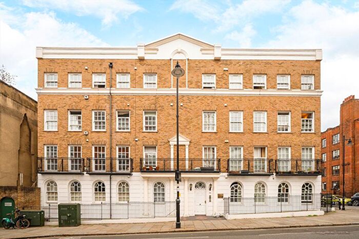 1 Bedroom Flat For Sale In Amwell Street, Clerkenwell, EC1R