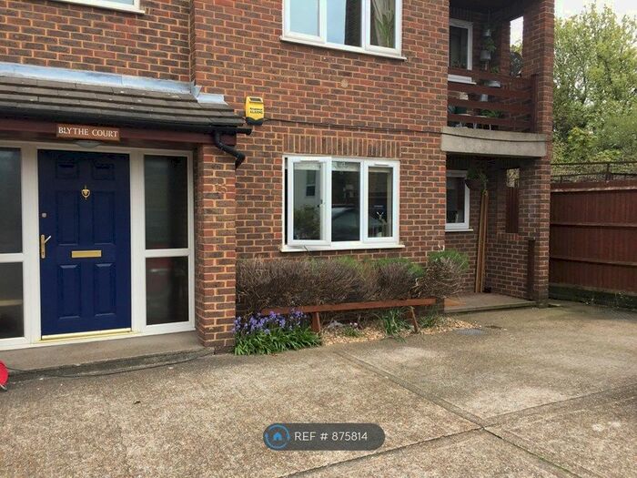 2 Bedroom Flat To Rent In Baring Road, London, SE12