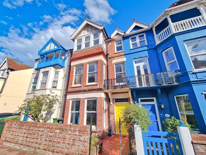 2 Bedroom Flat To Rent In Prince Of Wales Road, Cromer, NR27