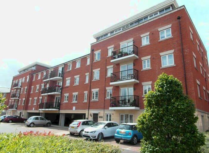 2 Bedroom Flat To Rent In Brookbank Close, Cheltenham, GL50
