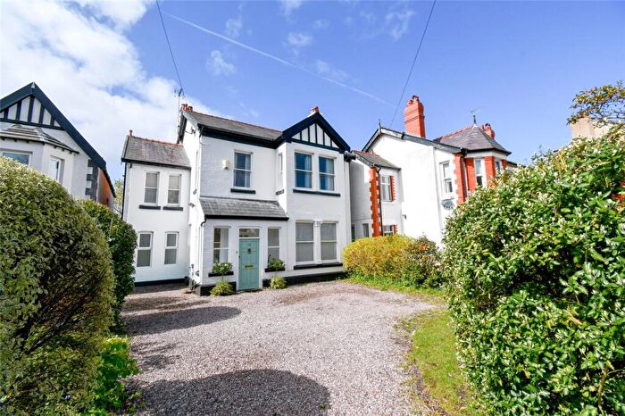 5 Bedroom Detached House For Sale In Thurstaston Road, Heswall, Wirral, CH60