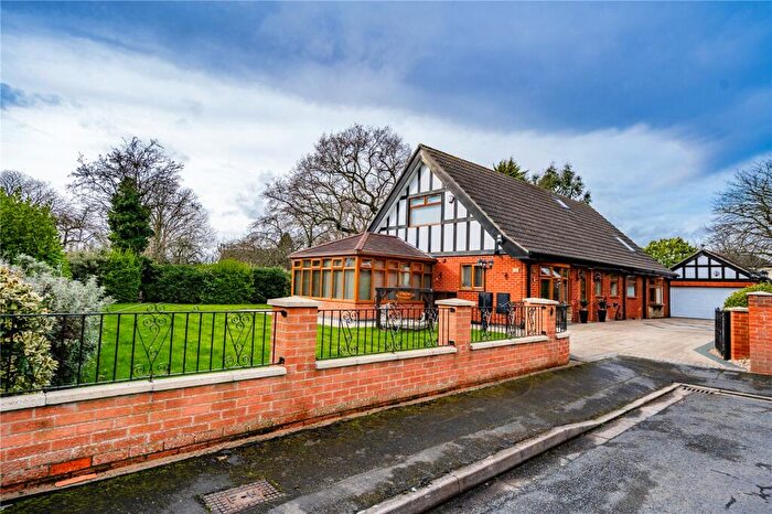5 Bedroom Detached House For Sale In Kaymile Close, New Waltham, Grimsby, Lincolnshire, DN36