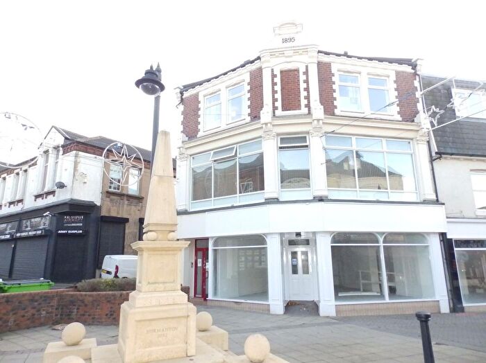2 Bedroom Flat To Rent In High Street, Normanton, West Yorkshire, Uk, WF6