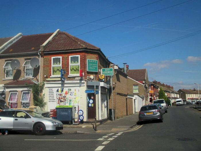 1 Bedroom Flat To Rent In Havelock Road, Gravesend, DA11