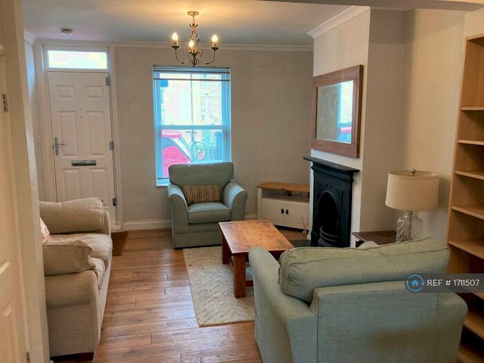 2 Bedroom Flat To Rent In Great Eastern Street, Cambridge, CB1