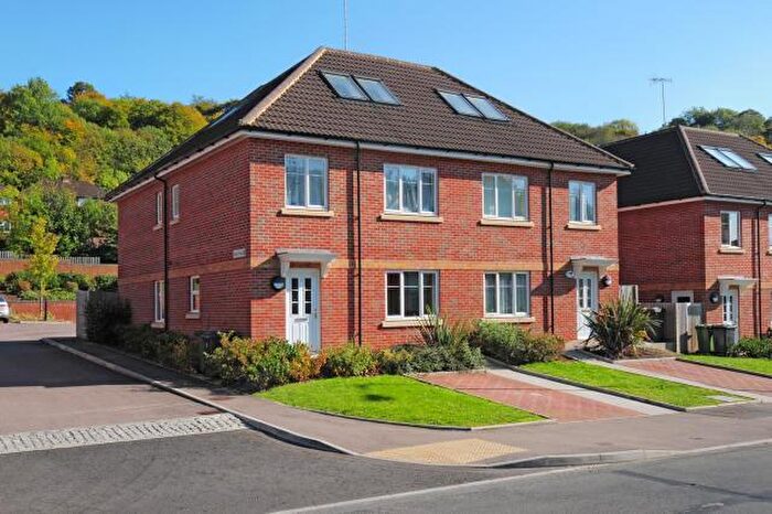 2 Bedroom Apartment To Rent In Wright Place, High Wycombe, HP13