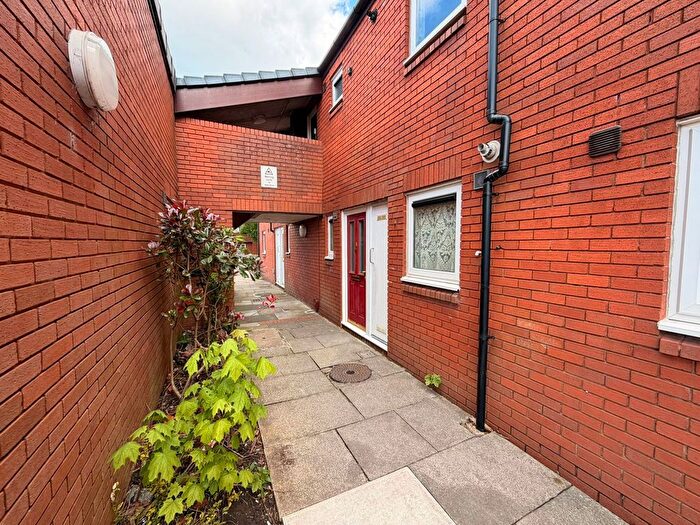 1 Bedroom Flat To Rent In Fell View, Chorley, Lancashire, PR6