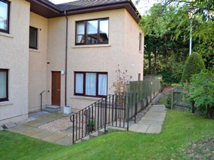 2 Bedroom Flat To Rent In South Court, Elgin, IV30