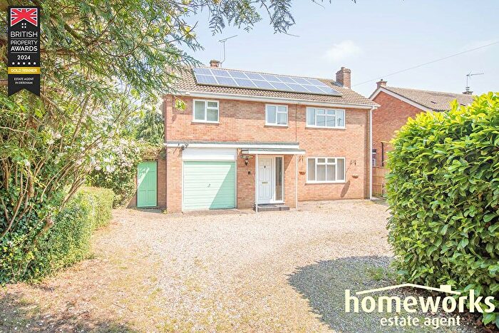 4 Bedroom Detached House For Sale In Station Road, NR20