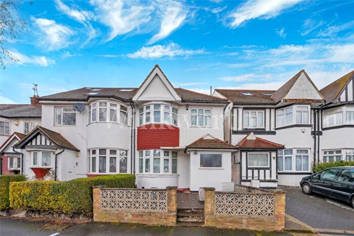 5 Bedroom Semi-Detached House For Sale In Highcroft Gardens, London, NW11