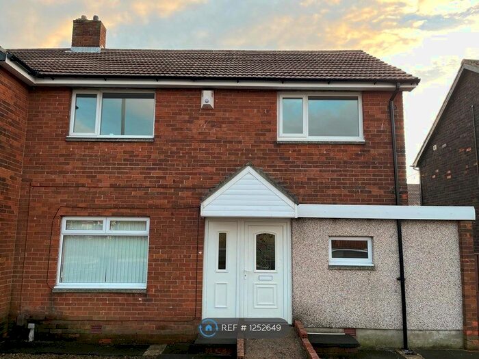 3 Bedroom Semi-Detached House To Rent In Town End Farm, Sunderland SR5