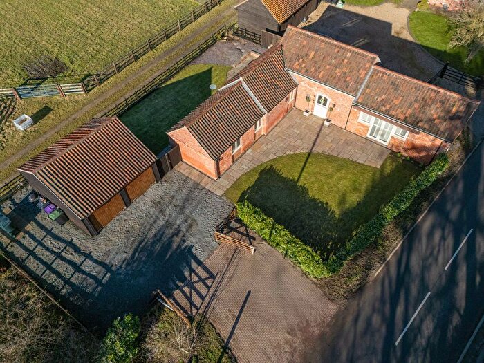 3 Bedroom Detached House For Sale In Bassingham Road, Thurlby, LN5