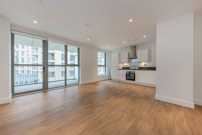 2 Bedroom Flat To Rent In Green Street, London, NW10