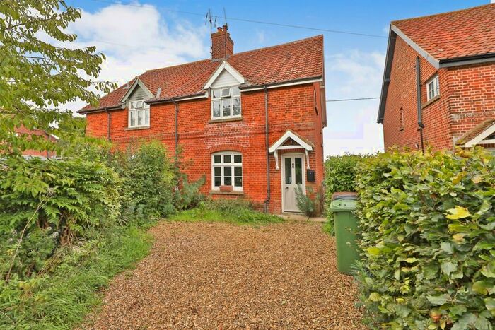 3 Bedroom Semi-Detached House For Sale In Hill Farm Cottages, Gateley, Dereham, NR20