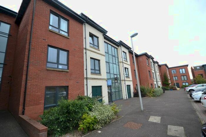 2 Bedroom Flat To Rent In New Mart Square, Chesser, Edinburgh, EH14