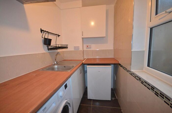 Studio To Rent In Fortune Gate Road, London, NW10