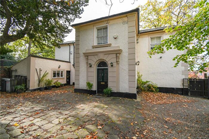 5 Bedroom Detached House For Sale In Fairclough Lane, Oxton, Wirral, CH43