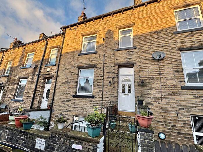 3 Bedroom Terraced House For Sale In Browning Avenue, Siddal, HX3