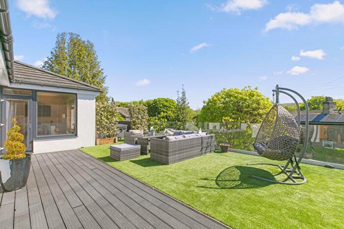4 Bedroom Detached House For Sale In Glen Road, Eldwick, BD16