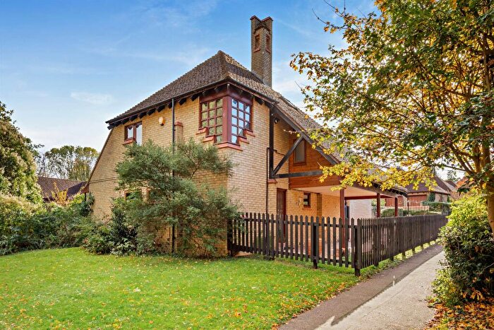 4 Bedroom Character Property For Sale In Sunningdale, Orton Waterville, Peterborough, PE2