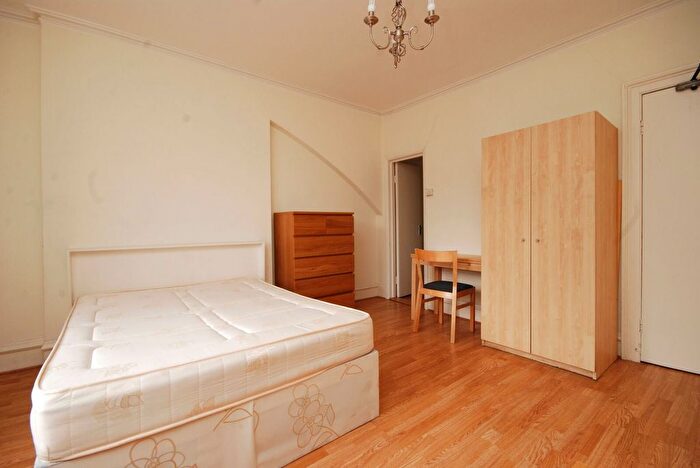 Studio To Rent In Adamson Road, Swiss Cottage, London, NW3
