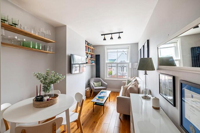 1 Bedroom Apartment To Rent In Paper Mews, Dorking, RH4