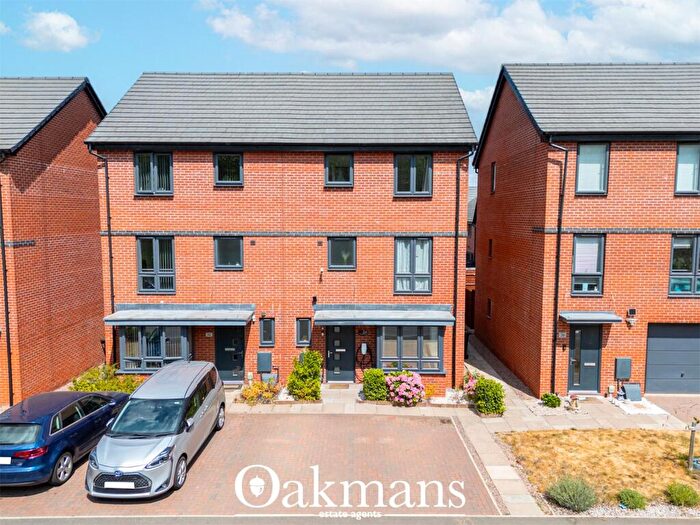 4 Bedroom Semi-Detached House For Sale In Dalmuir Road, Birmingham, West Midlands, B31