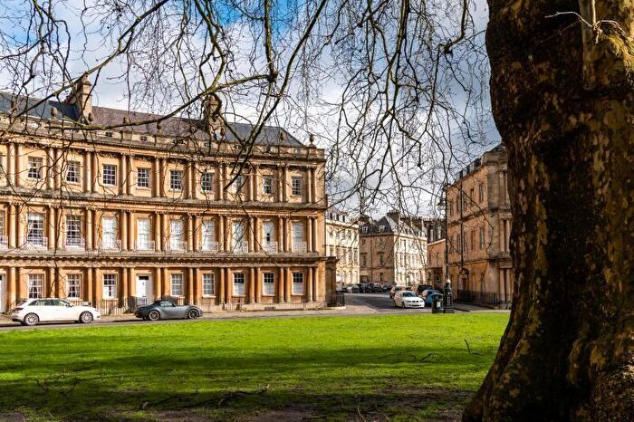 3 Bedroom Apartment To Rent In The Courtyard Apartment, The Circus, Bath, BA1