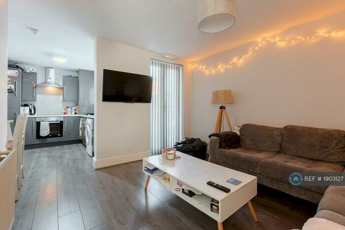 4 Bedroom Terraced House To Rent In Needham Road, Liverpool, L7