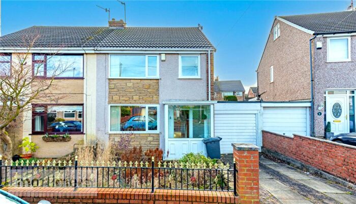 3 Bedroom Semi Detached House For Sale In Banbury Avenue, Oswaldtwistle, Accrington, Lancashire, BB5