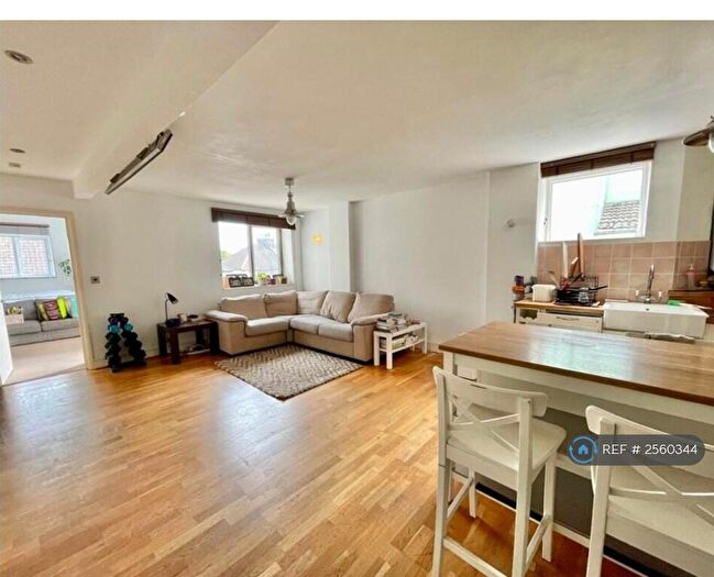 2 Bedroom Flat To Rent In South Rd, Newhaven, BN9