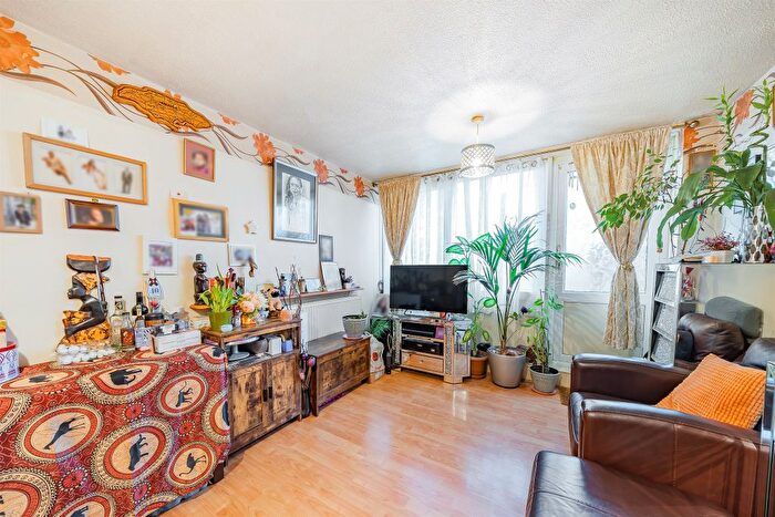 1 Bedroom Flat For Sale In Paulet Road, London, SE5