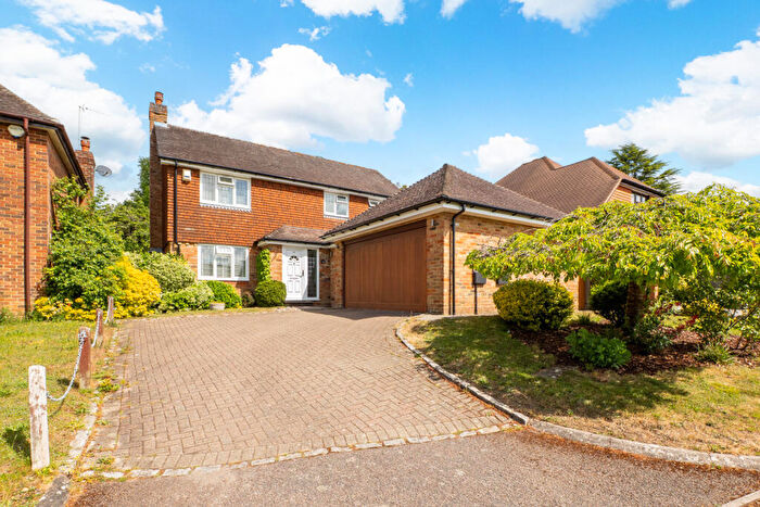 4 Bedroom Detached House To Rent In Walnut Grove, Banstead, Surrey, SM7